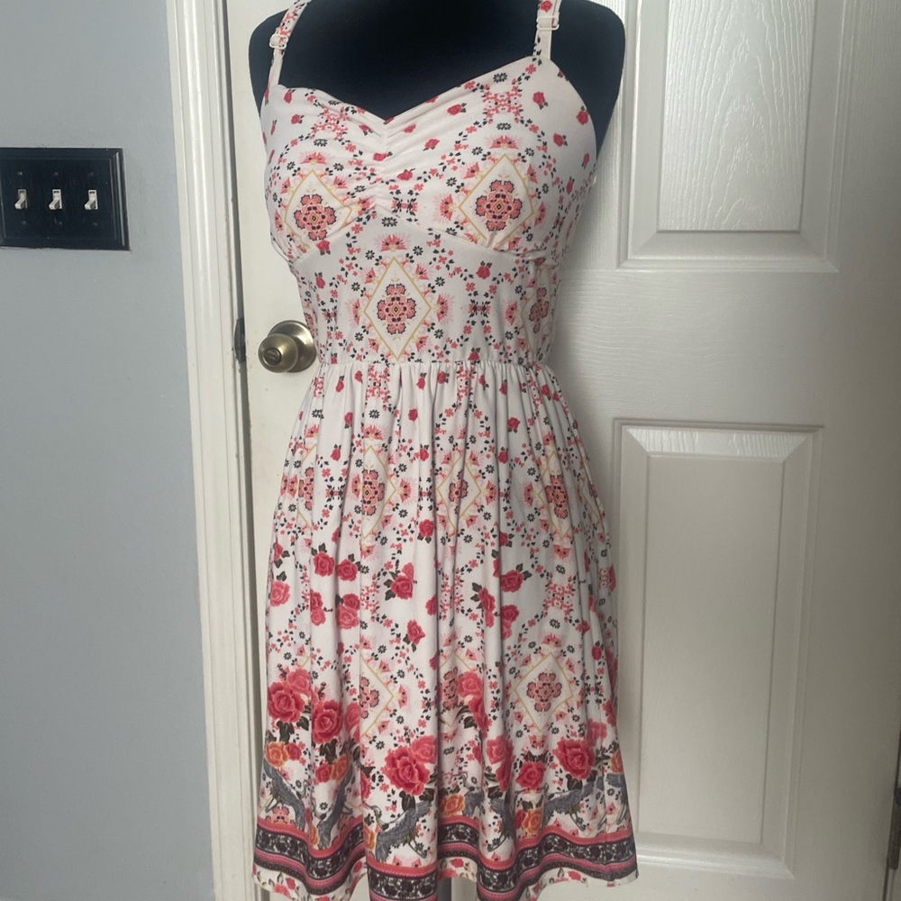 Tween No Boundaries Sleeveless Sun Dress Cream Crocheted back strap Size M (7-9)